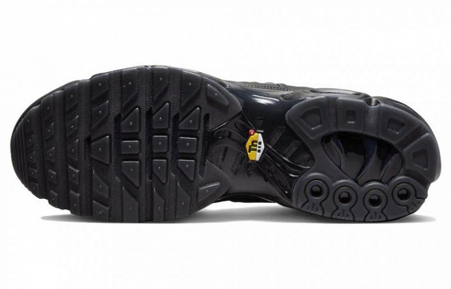 Nike Air Max Plus A COLD WALL Black купить в интернет-магазине Yoocart с быстрой доставкой по России.
