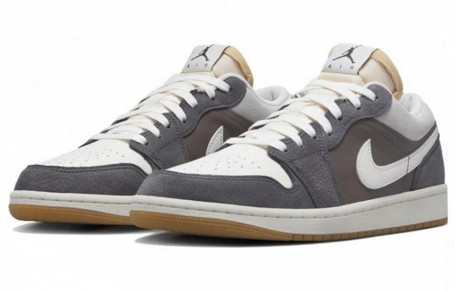 Jordan 1 Low Snkrs Day Korea Magpie 2023 купить в интернет-магазине Yoocart с быстрой доставкой по России.