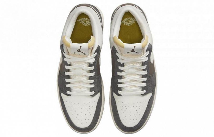 Jordan 1 Low Snkrs Day Korea Magpie 2023 купить в интернет-магазине Yoocart с быстрой доставкой по России.