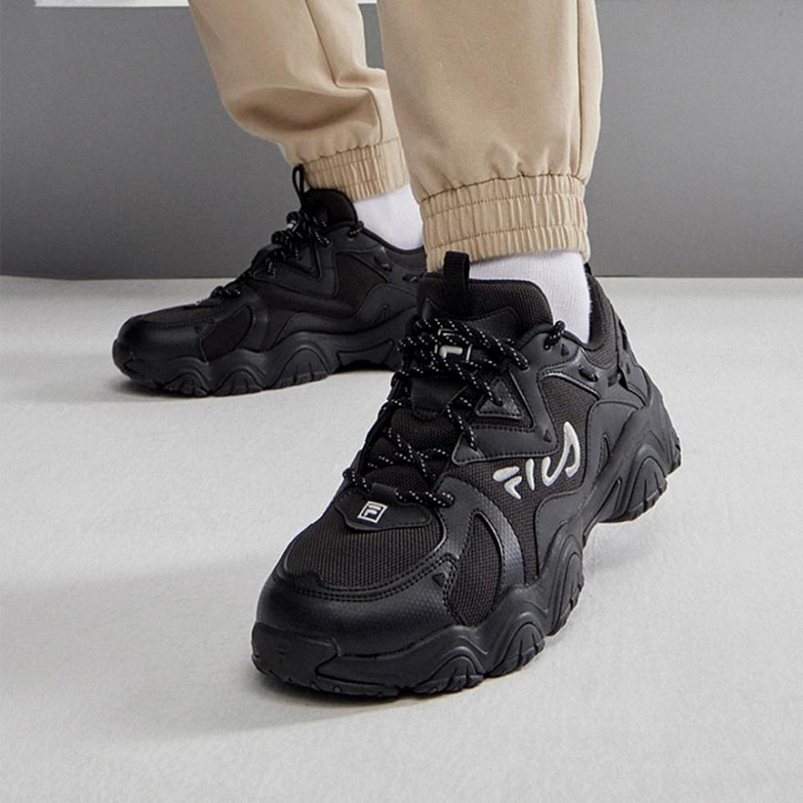 FILA Fluid 4 Cat Paw 4.0 Low Top Casual Shoes Men's Jet Black купить в интернет-магазине Yoocart с быстрой доставкой по России.