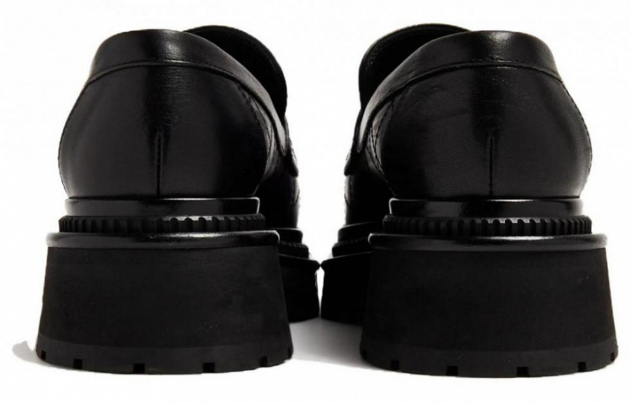 CHANEL Loafers Women's Black купить в интернет-магазине Yoocart с быстрой доставкой по России.