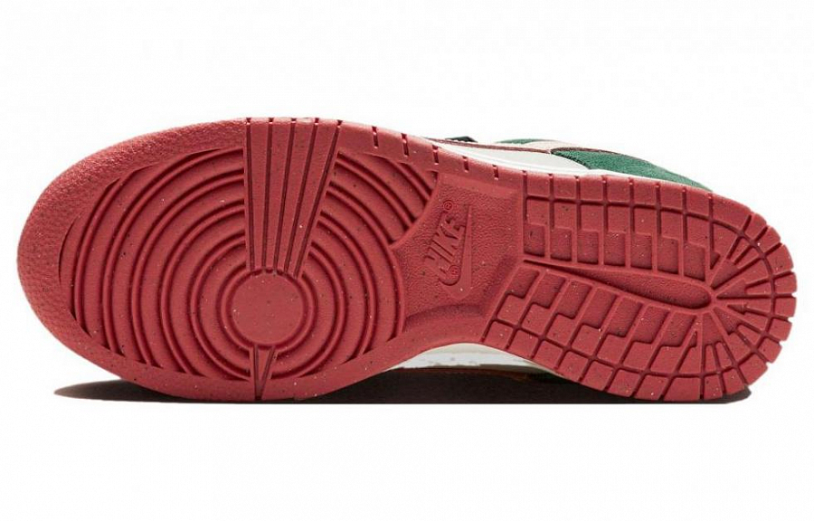 Nike Dunk Low Se All Petals United Fir Green Women's купить в интернет-магазине Yoocart с быстрой доставкой по России.