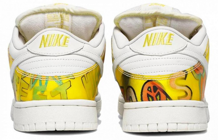 Nike Sb Dunk Low De La Soul 2005 купить в интернет-магазине Yoocart с быстрой доставкой по России.