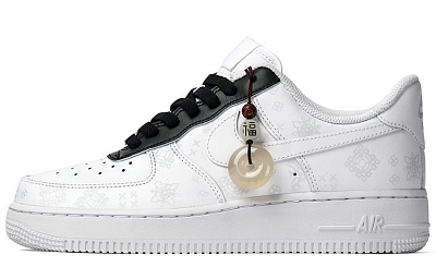 Nike Air Force 1 Low-Top Skateboard Shoes Women's Black White