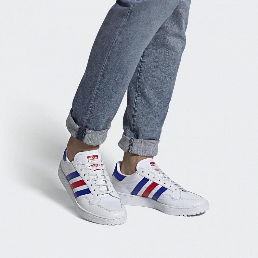 Adidas Team Court 'White Royal Scarlet' купить в интернет-магазине Yoocart с быстрой доставкой по России.