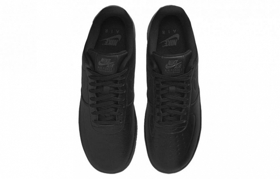 Nike Air Force 1 Low '07 Pro Tech Waterproof Triple Black купить в интернет-магазине Yoocart с быстрой доставкой по России.