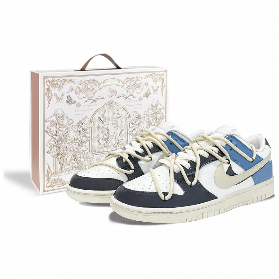 Nike Dunk Low Top Skateboard Shoes Women's Lightning Blue купить в интернет-магазине Yoocart с быстрой доставкой по России.