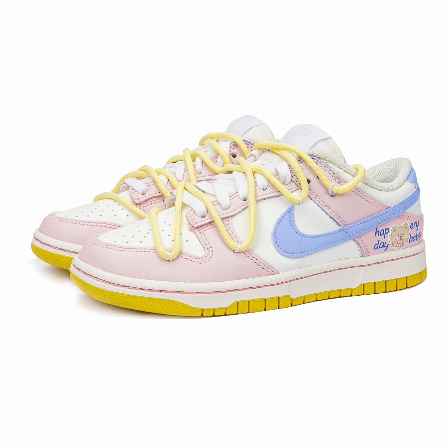 Nike Dunk Low Top Skateboard Shoes Women's Pink White купить в интернет-магазине Yoocart с быстрой доставкой по России.