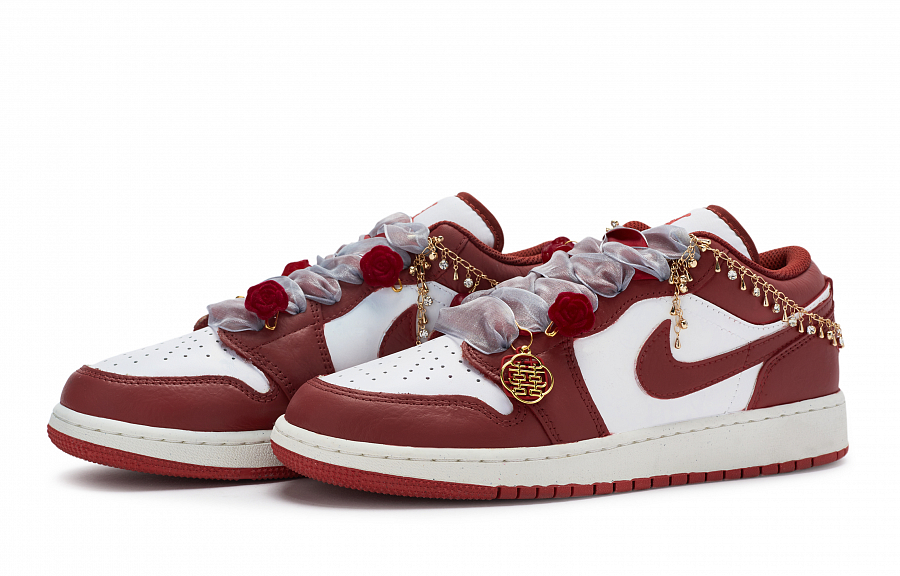 Jordan Air Jordan 1 811 Manufacturing Perfect Match Special Shoe Box Low-Top Vintage Basketball Shoes Women's Red White купить в интернет-магазине Yoocart с быстрой доставкой по России.