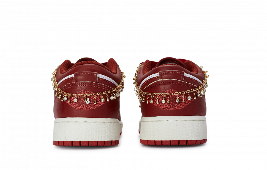 Jordan Air Jordan 1 811 Manufacturing Perfect Match Special Shoe Box Low-Top Vintage Basketball Shoes Women's Red White купить в интернет-магазине Yoocart с быстрой доставкой по России.