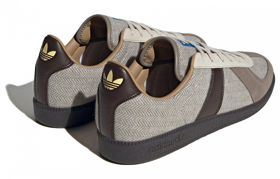 Adidas Bw Army 'Brown Harris Tweed' купить в интернет-магазине Yoocart с быстрой доставкой по России.