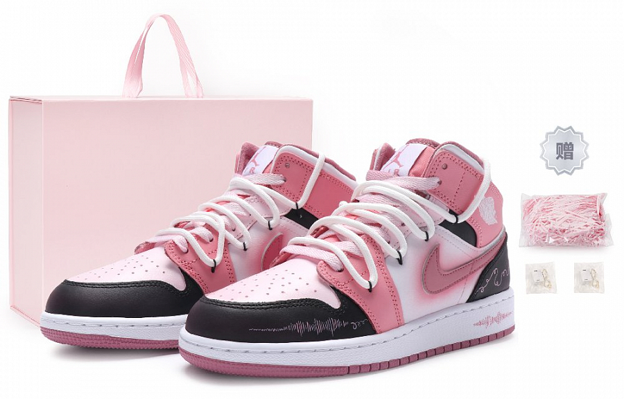 Jordan Air Jordan 1 Vintage Basketball Shoes Women's Mid top White купить в интернет-магазине Yoocart с быстрой доставкой по России.
