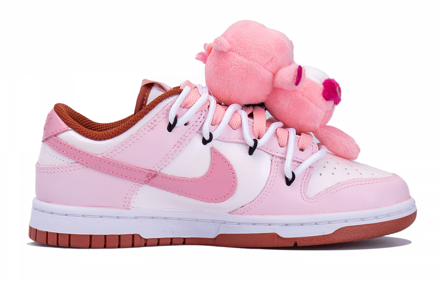 Nike Dunk Low top Skateboard Shoes Women's White Pink купить в интернет-магазине Yoocart с быстрой доставкой по России.