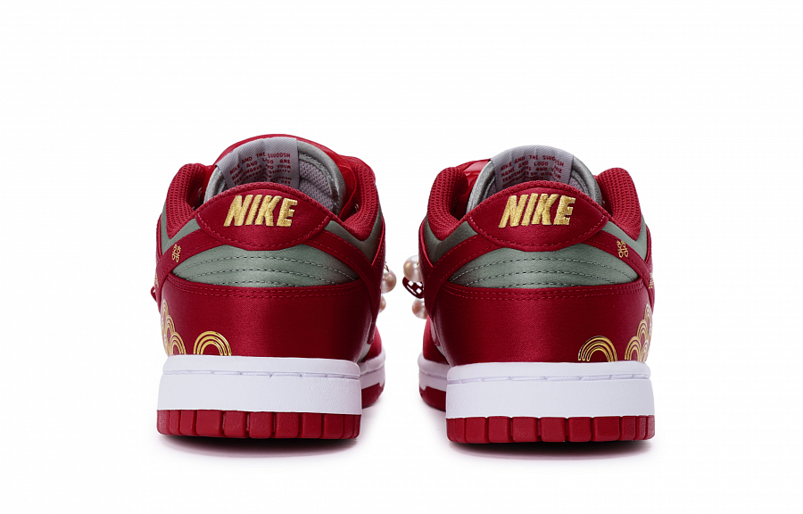 Nike Dunk Skateboard Shoes Women's Low top Gold купить в интернет-магазине Yoocart с быстрой доставкой по России.