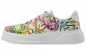 GUCCI Platform Trainer 'Year Of The Rabbit Graffiti Print'