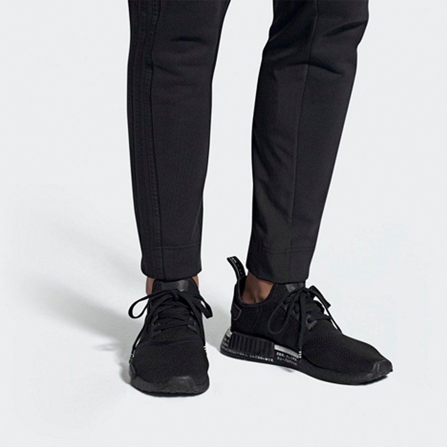 Adidas Nmd R1 Japan Black 2019 купить в интернет-магазине Yoocart с быстрой доставкой по России.