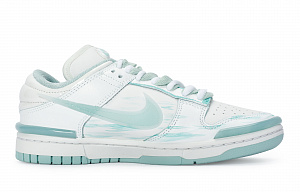 Nike Dunk Low-Top Skateboard Shoes Women's White Blue 1 2544721