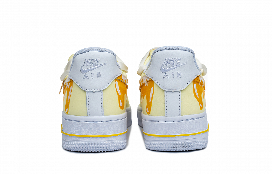 Nike Air Force 1 Skateboard Shoes Women's Low Top White, Yellow купить в интернет-магазине Yoocart с быстрой доставкой по России.