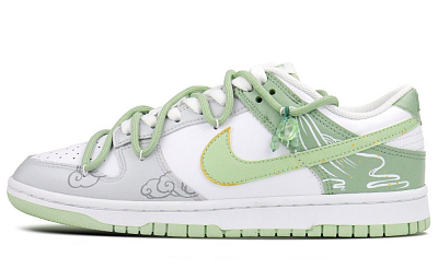 Nike Dunk Low-Top Skateboard Shoes Men's White Green