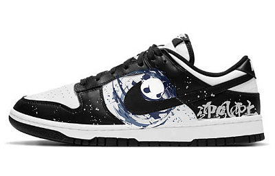 Nike Dunk Skateboard Shoes Women's Low-Top White/Black