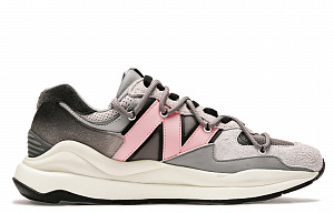 New Balance NB 5740 Anti-Slip Wear-Resistant Low-Top Running Shoes Unisex Gray Pink 1 2590464