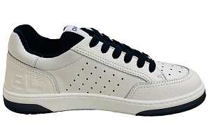 CHANEL 22P Trainer White Black Women's 1 2616219