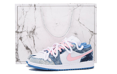 Jordan Air Jordan 1 Washed Denim Anti-Slip Wear-Resistant Low-Top Vintage Basketball Shoes GS White Blue