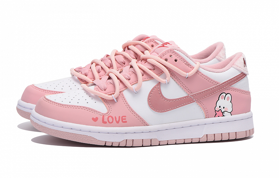 Nike Dunk Low Coverage Anti-Slip And Wear-Resistant Low-Top Skateboard Shoes Women's Pink купить в интернет-магазине Yoocart с быстрой доставкой по России.