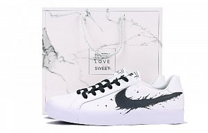 Nike Court Royale Chestnut Anti-Slip Wear-Resistant Low-Top Skateboard Shoes Unisex Black White