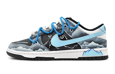 Nike Dunk Skateboard Shoes Women's Low-Top Black/White