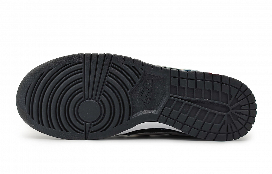 Nike Dunk Skateboard Shoes Women's Low-Top Black/White купить в интернет-магазине Yoocart с быстрой доставкой по России.