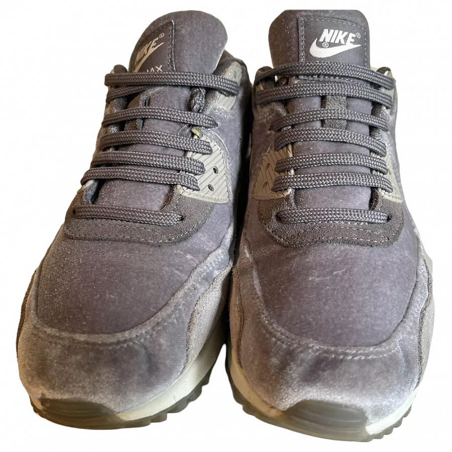 Nike Air Max 90 Velvet Gunsmoke Women's купить в интернет-магазине Yoocart с быстрой доставкой по России.
