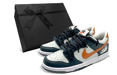 Nike Dunk Exploring The Dense Forest Anti-Slip Wear-Resistant Low-Top Skateboard Shoes Women's Green Orange