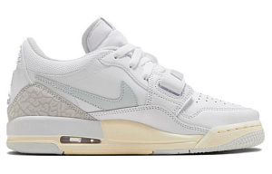 Jordan Legacy 312 Vintage Basketball Shoes Women's Low top Black/White 1 2747585