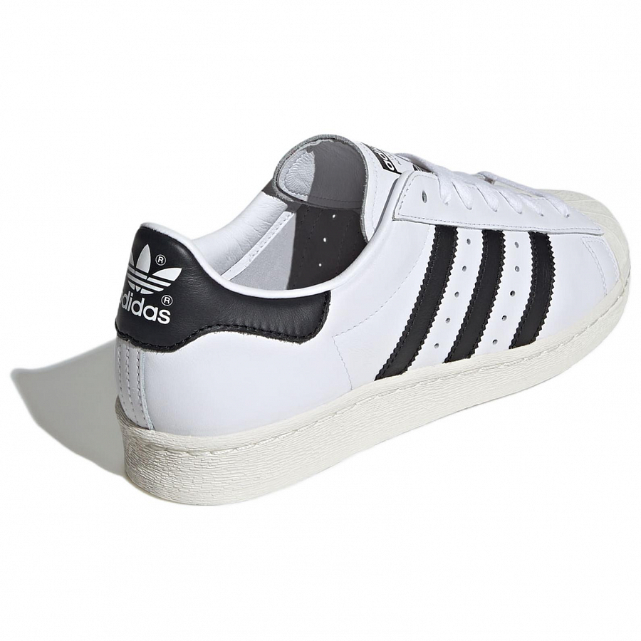 Adidas Superstar 82 White Core Black купить в интернет-магазине Yoocart с быстрой доставкой по России.