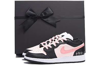 Jordan Air Jordan 1 Dopamine Dressing Cushioning Wear-Resistant Low-Top Vintage Basketball Shoes Women's Black Pink