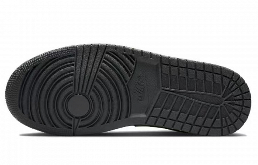 Jordan Air Jordan 1 Anti Slip Wear Resistant Low Top Vintage Basketball Shoes Women's Black White Green купить в интернет-магазине Yoocart с быстрой доставкой по России.