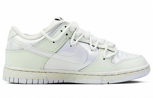Nike Dunk Green Bellflower Low-Top Skateboard Shoes Women's Ecru 1 2804278