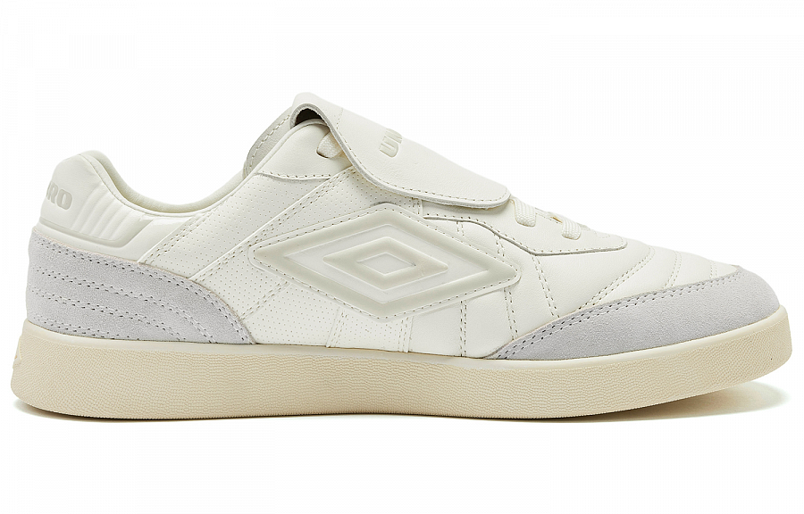 Umbro Low Top Skateboard Shoes Women's Champagne купить в интернет-магазине Yoocart с быстрой доставкой по России.