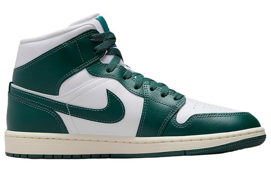 Jordan 1 Mid Oxidised Green Women's купить в интернет-магазине Yoocart с быстрой доставкой по России.