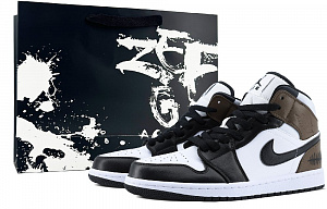 Jordan Air Jordan 1 Slip-Resistant High-Top Vintage Basketball Shoes Men's Black Brown