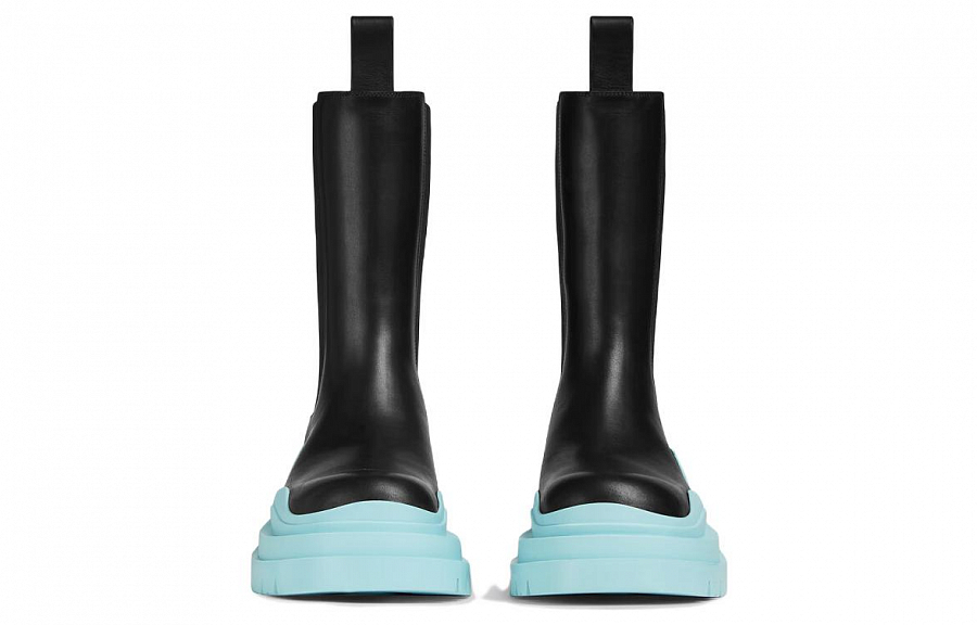 Bottega Veneta Tire Chelsea Boots Women's Black/Blue купить в интернет-магазине Yoocart с быстрой доставкой по России.