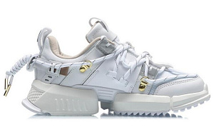 LiNing Pan Gu Slip Resistant And Abrasion Resistant Support Low Top Sports Casual Shoes Women's White Gold 1 2920160