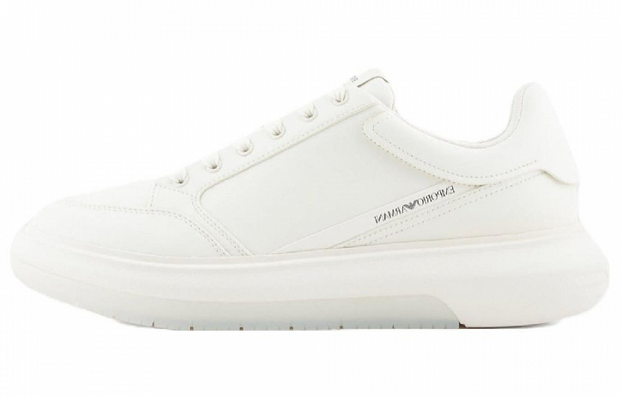 EMPORIO ARMANI Sneakers With Logo купить в интернет-магазине Yoocart с быстрой доставкой по России.