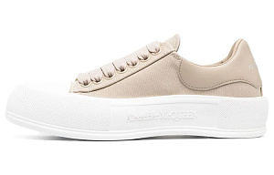 Alexander McQueen Deck Low Top Stylish Skateboarding Shoes Women's Camel