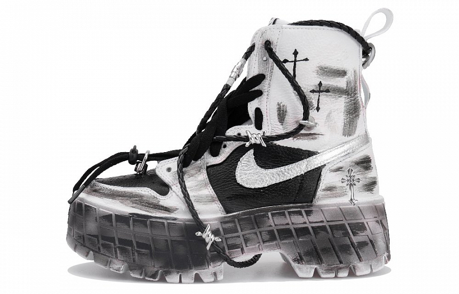 Jordan Air Jordan 1 Ankle Boots Women's Black White Silver купить в интернет-магазине Yoocart с быстрой доставкой по России.