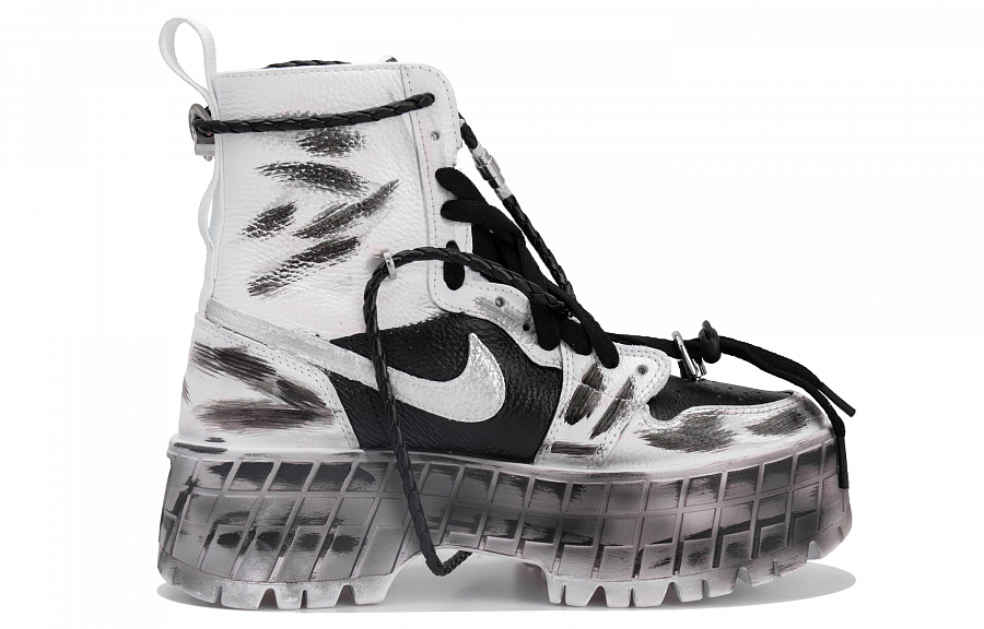 Jordan Air Jordan 1 Ankle Boots Women's Black White Silver купить в интернет-магазине Yoocart с быстрой доставкой по России.