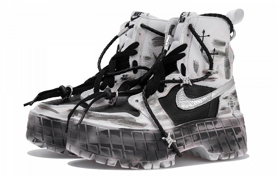 Jordan Air Jordan 1 Ankle Boots Women's Black White Silver купить в интернет-магазине Yoocart с быстрой доставкой по России.