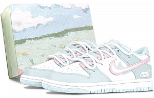 Nike Dunk White Peach Blossoms Slip-Resistant Breathable Low-Top Skateboard Shoes Women's Blue Pink