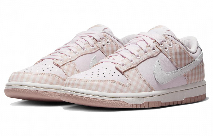 Nike Dunk Low Pearl Pink Gingham Women's купить в интернет-магазине Yoocart с быстрой доставкой по России.